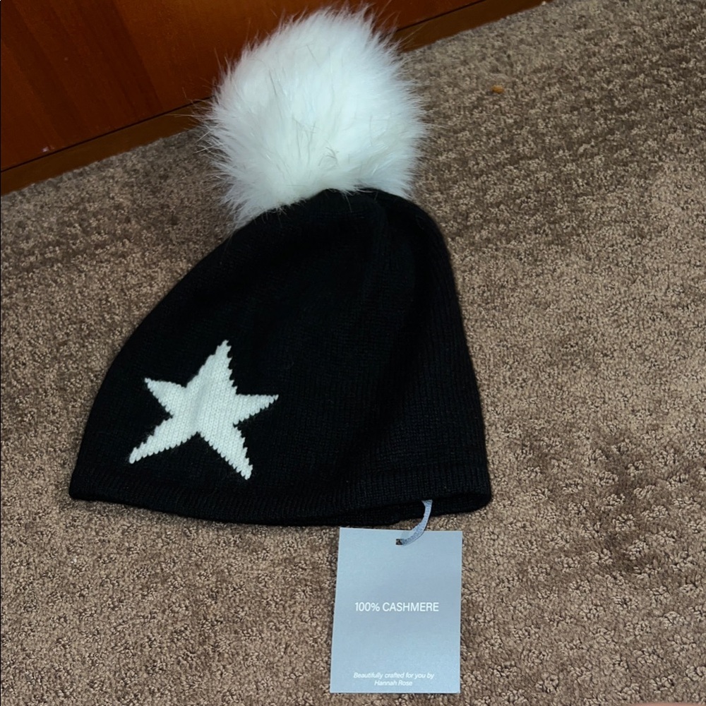 Hannah Rose Black Beanie with White Star and Pom. NWT. 100% cashmere